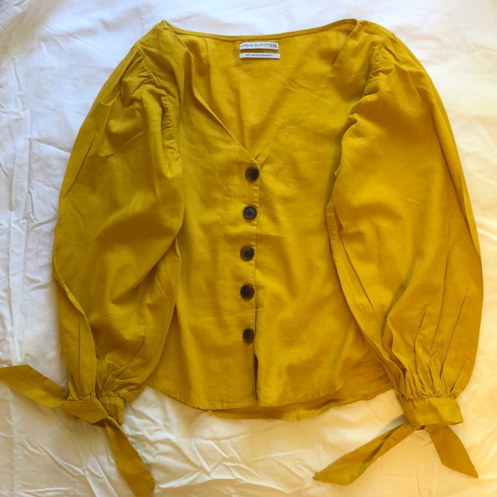 Urban outfitters yellow linen long-sleeve button down
